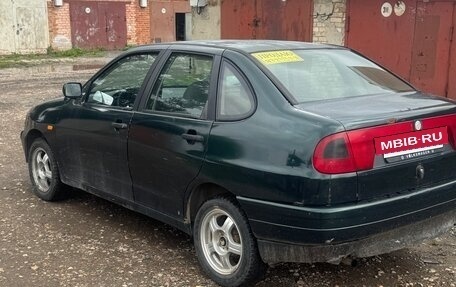 Volkswagen Polo III рестайлинг, 1995 год, 120 000 рублей, 4 фотография