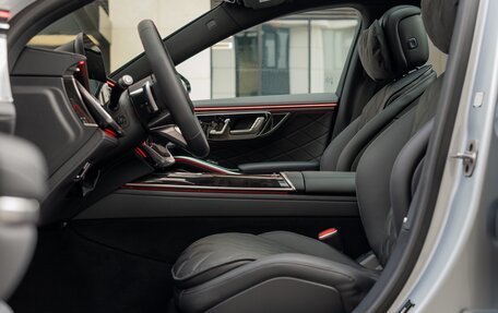 Mercedes-Benz S-Класс, 2026 год, 27 000 000 рублей, 16 фотография