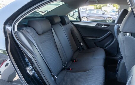 Volkswagen Jetta VI, 2012 год, 999 000 рублей, 7 фотография