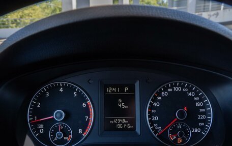 Volkswagen Jetta VI, 2012 год, 999 000 рублей, 12 фотография