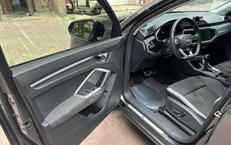 Audi Q3, 2022 год, 2 630 000 рублей, 12 фотография