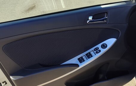 Hyundai Solaris II рестайлинг, 2014 год, 950 000 рублей, 11 фотография