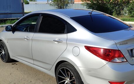 Hyundai Solaris II рестайлинг, 2014 год, 950 000 рублей, 14 фотография