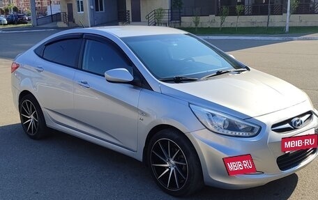 Hyundai Solaris II рестайлинг, 2014 год, 950 000 рублей, 19 фотография