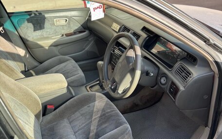 Toyota Camry, 1997 год, 300 000 рублей, 11 фотография