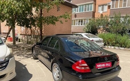 Mercedes-Benz E-Класс, 2005 год, 800 000 рублей, 2 фотография