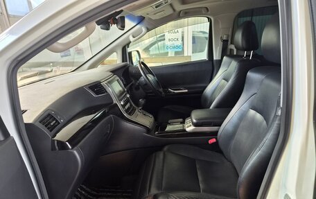 Toyota Vellfire I, 2014 год, 2 600 000 рублей, 23 фотография