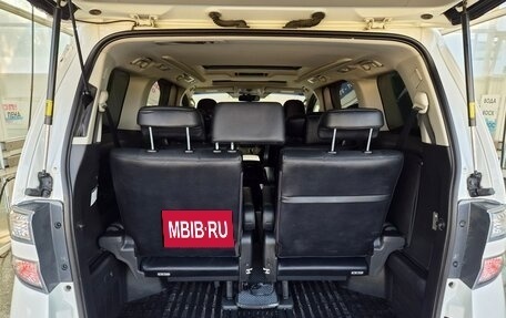 Toyota Vellfire I, 2014 год, 2 600 000 рублей, 26 фотография