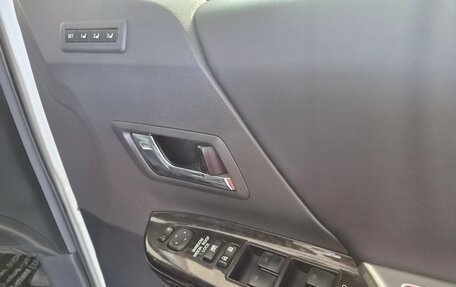 Toyota Vellfire I, 2014 год, 2 600 000 рублей, 32 фотография