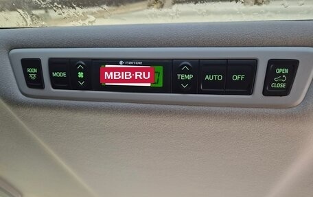 Toyota Vellfire I, 2014 год, 2 600 000 рублей, 34 фотография
