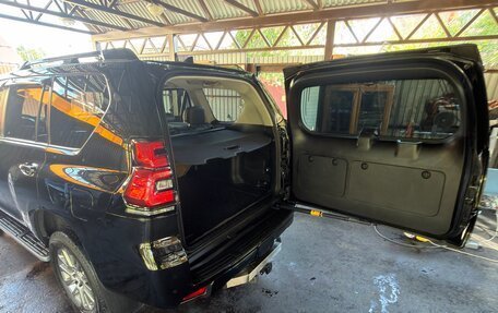 Toyota Land Cruiser Prado 150 рестайлинг 2, 2019 год, 5 999 999 рублей, 5 фотография