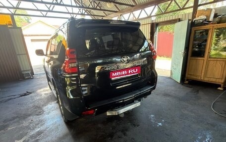 Toyota Land Cruiser Prado 150 рестайлинг 2, 2019 год, 5 999 999 рублей, 13 фотография