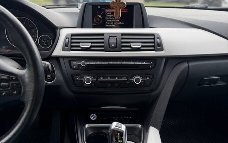 BMW 3 серия, 2015 год, 2 100 000 рублей, 8 фотография