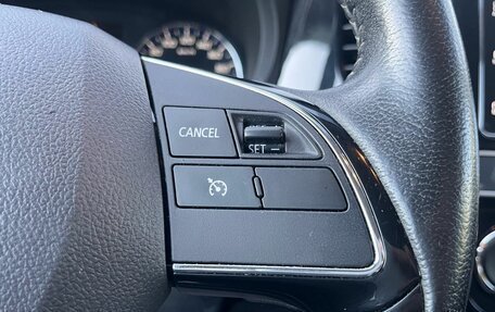 Mitsubishi Outlander III рестайлинг 3, 2019 год, 2 220 000 рублей, 13 фотография