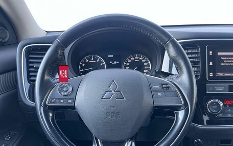 Mitsubishi Outlander III рестайлинг 3, 2019 год, 2 220 000 рублей, 11 фотография