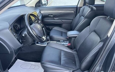 Mitsubishi Outlander III рестайлинг 3, 2019 год, 2 220 000 рублей, 9 фотография