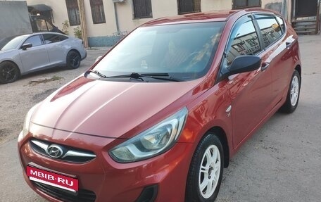 Hyundai Solaris II рестайлинг, 2013 год, 850 000 рублей, 6 фотография