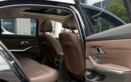 BMW 3 серия, 2023 год, 3 450 000 рублей, 9 фотография