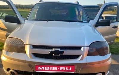 Chevrolet Niva I рестайлинг, 2012 год, 520 000 рублей, 1 фотография