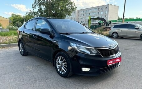 KIA Rio III рестайлинг, 2016 год, 980 000 рублей, 1 фотография