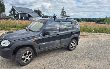 Chevrolet Niva I рестайлинг, 2010 год, 330 000 рублей, 8 фотография