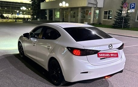 Mazda 3, 2014 год, 1 199 999 рублей, 2 фотография