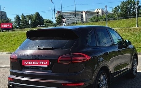 Porsche Cayenne III, 2015 год, 2 300 000 рублей, 2 фотография