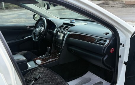 Toyota Camry, 2016 год, 1 980 000 рублей, 7 фотография