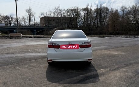 Toyota Camry, 2016 год, 1 980 000 рублей, 4 фотография