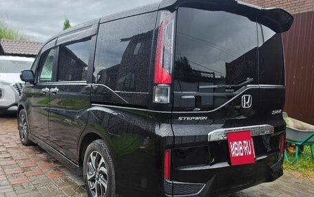 Honda Stepwgn IV, 2015 год, 1 650 000 рублей, 2 фотография