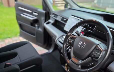 Honda Stepwgn IV, 2015 год, 1 650 000 рублей, 11 фотография
