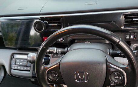 Honda Stepwgn IV, 2015 год, 1 650 000 рублей, 17 фотография