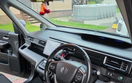 Honda Stepwgn IV, 2015 год, 1 650 000 рублей, 16 фотография
