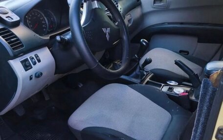 Mitsubishi L200 IV рестайлинг, 2013 год, 825 000 рублей, 5 фотография