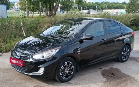 Hyundai Solaris II рестайлинг, 2014 год, 790 000 рублей, 2 фотография