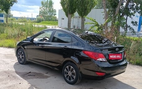 Hyundai Solaris II рестайлинг, 2014 год, 790 000 рублей, 3 фотография