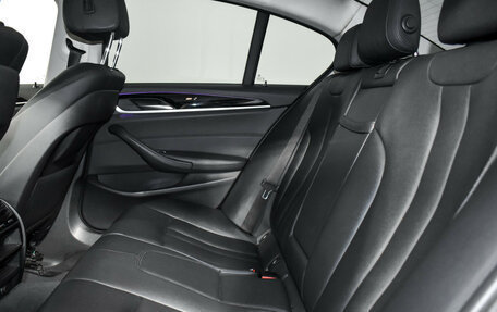 BMW 5 серия, 2019 год, 2 345 000 рублей, 12 фотография