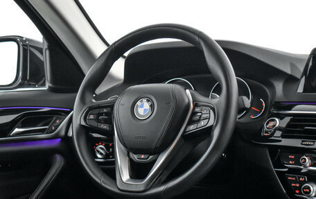 BMW 5 серия, 2019 год, 2 345 000 рублей, 17 фотография