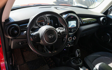 MINI Hatch, 2019 год, 1 750 000 рублей, 9 фотография
