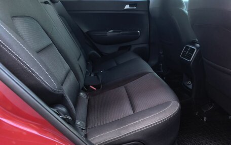 KIA Sportage IV рестайлинг, 2018 год, 2 199 000 рублей, 16 фотография