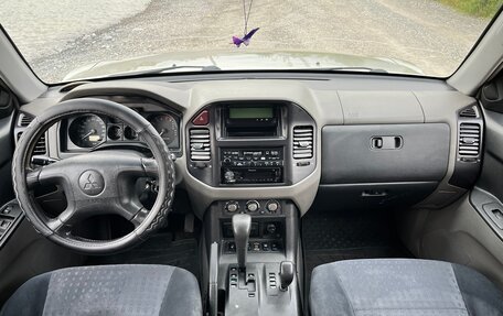 Mitsubishi Pajero III рестайлинг, 2003 год, 500 000 рублей, 15 фотография