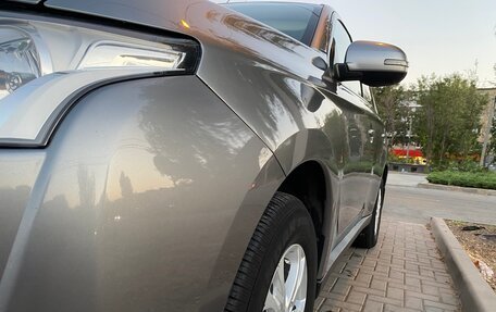 Mitsubishi Outlander III рестайлинг 3, 2013 год, 1 290 000 рублей, 9 фотография