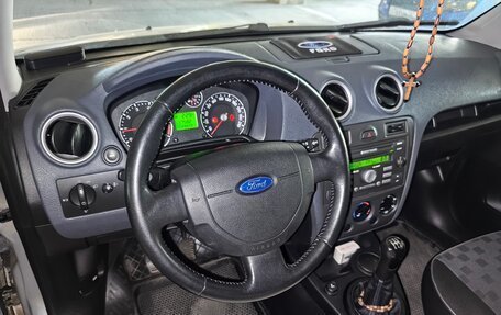 Ford Fusion I, 2006 год, 530 000 рублей, 17 фотография