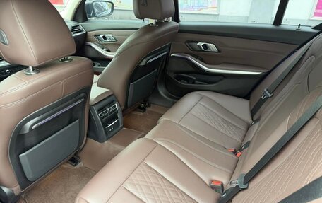 BMW 3 серия, 2022 год, 2 990 000 рублей, 9 фотография