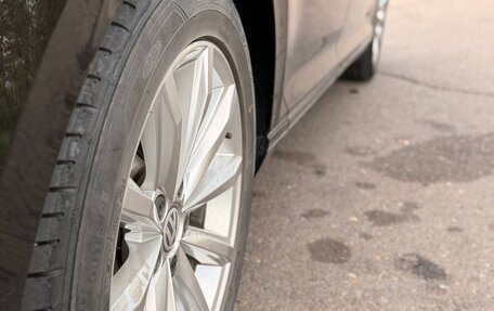 Volkswagen Passat B8 рестайлинг, 2015 год, 1 900 000 рублей, 12 фотография