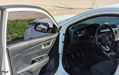 KIA Rio IV, 2017 год, 1 350 000 рублей, 6 фотография