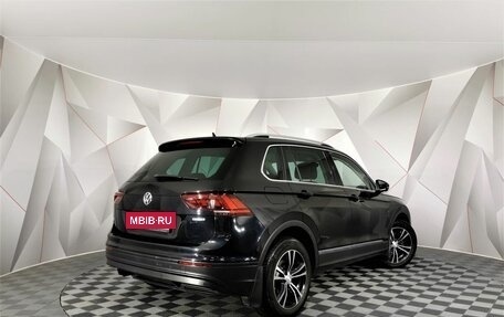 Volkswagen Tiguan II, 2018 год, 1 775 000 рублей, 2 фотография