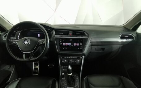 Volkswagen Tiguan II, 2018 год, 1 775 000 рублей, 13 фотография