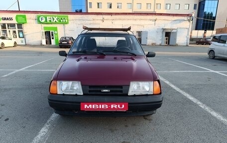 ИЖ 2126 «Ода», 2001 год, 140 000 рублей, 3 фотография