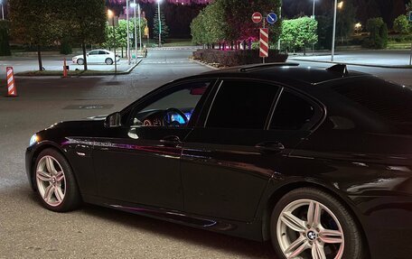 BMW 5 серия, 2010 год, 2 100 000 рублей, 9 фотография